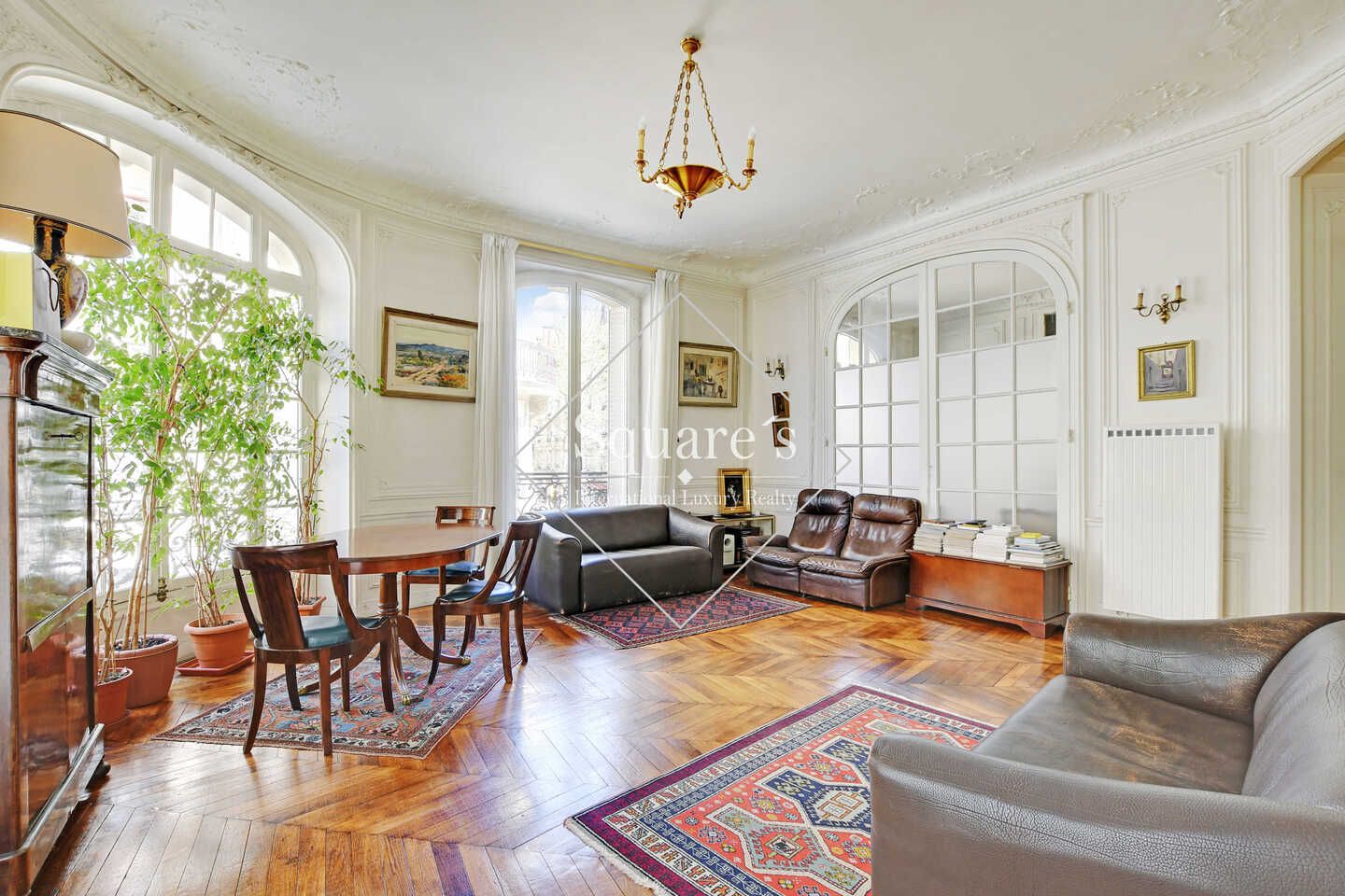 apartment 5 Rooms for sale on Paris 17ème (75017)