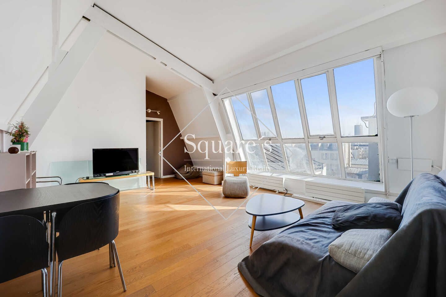 Sale Apartment Neuilly-sur-Seine 6 Rooms 206 m²