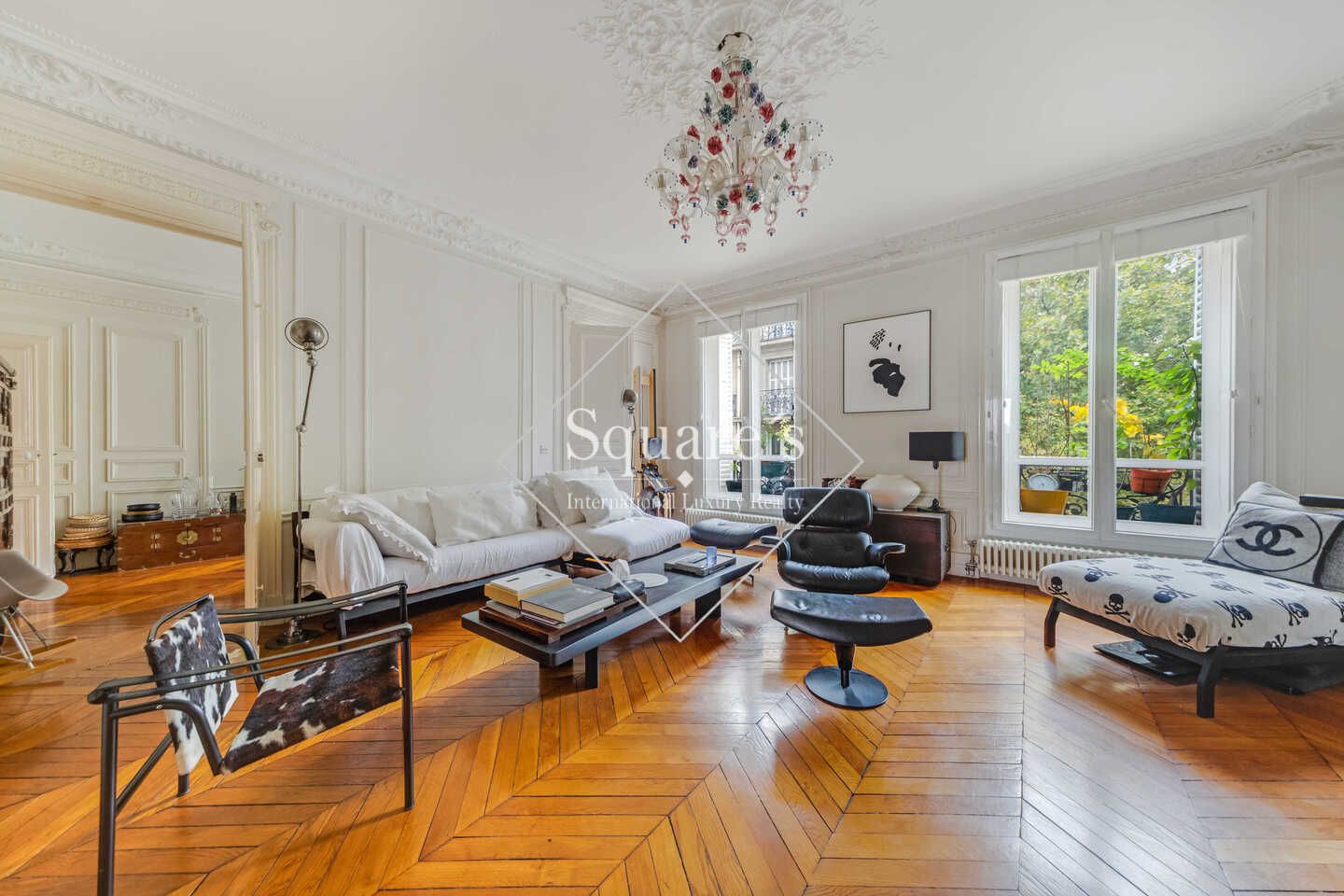 Sale Apartment Paris 8ème 5 Rooms 152 m²