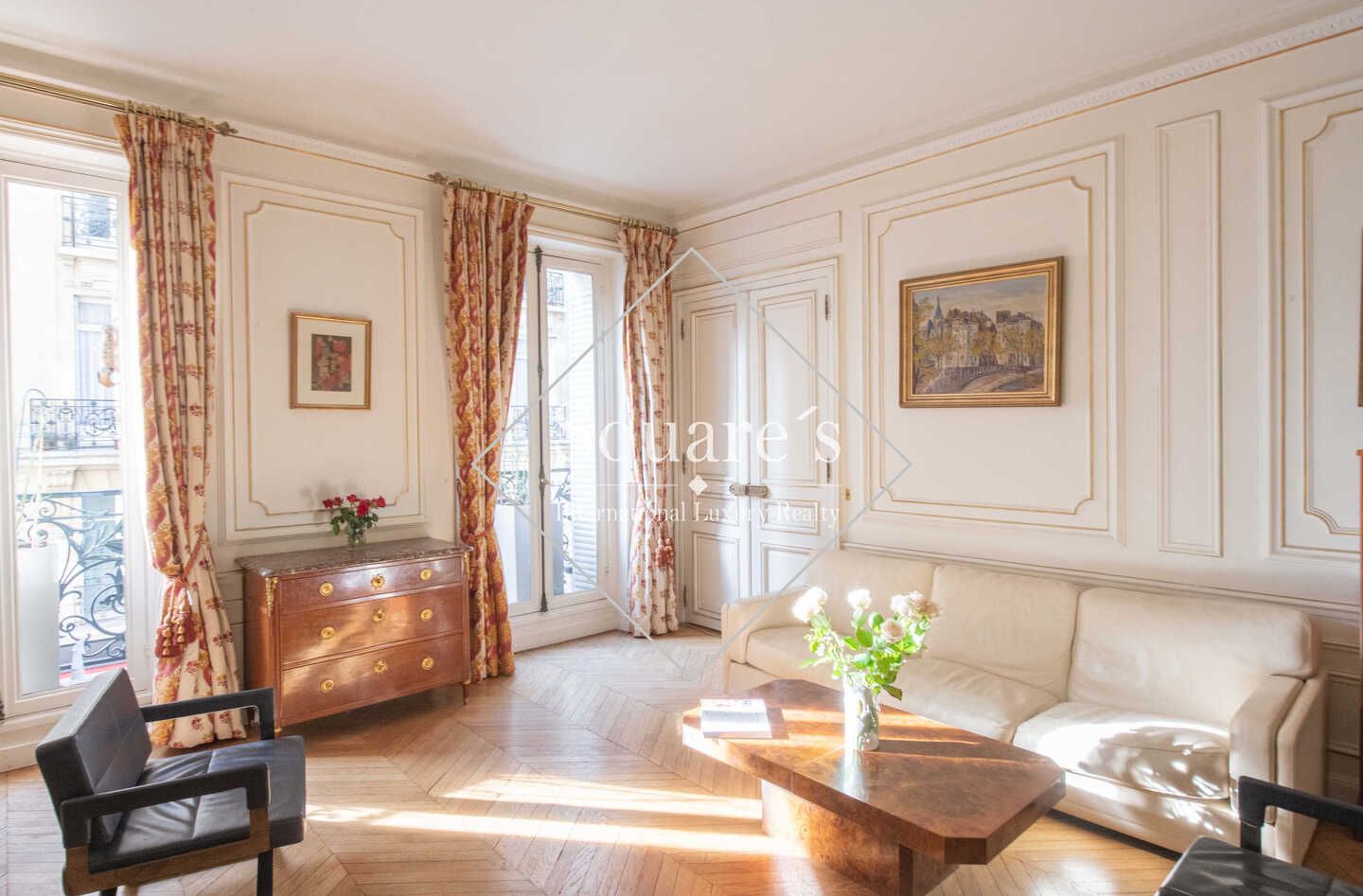 Sale Apartment Paris 17ème 6 Rooms 140 m²