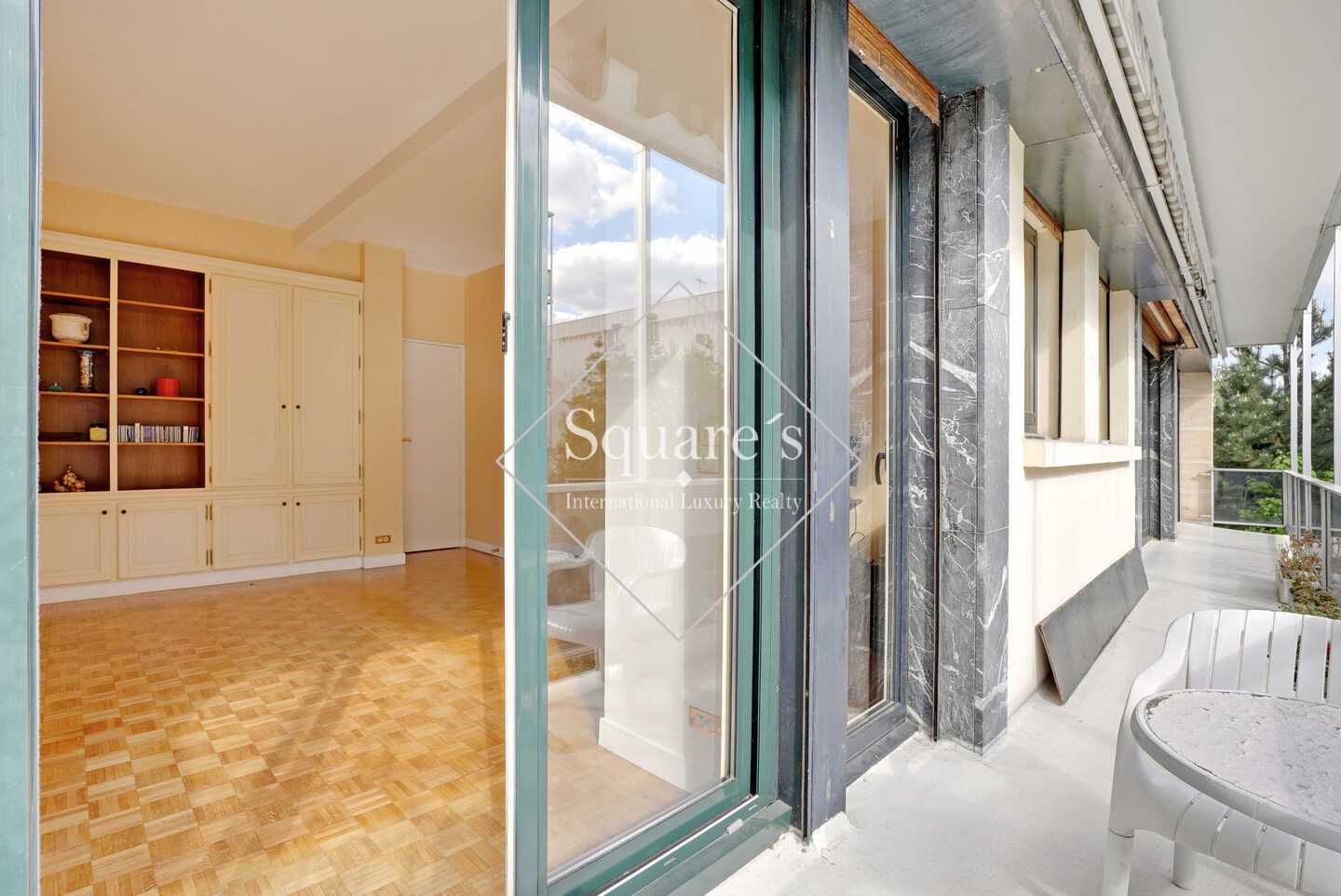 Sale Apartment Neuilly-sur-Seine 5 Rooms 163 m²