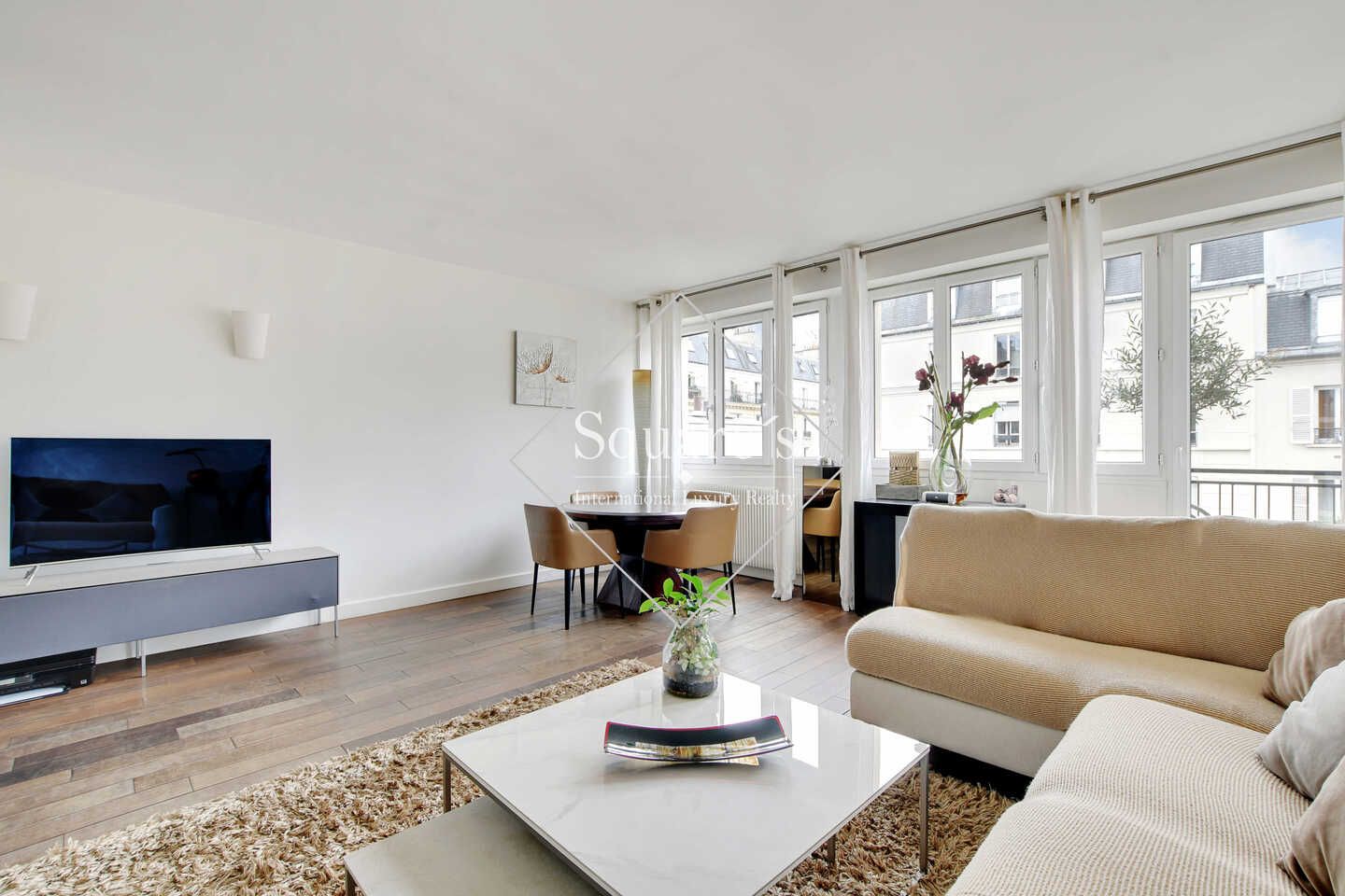 Sale Apartment Neuilly-sur-Seine 4 Rooms 85 m²