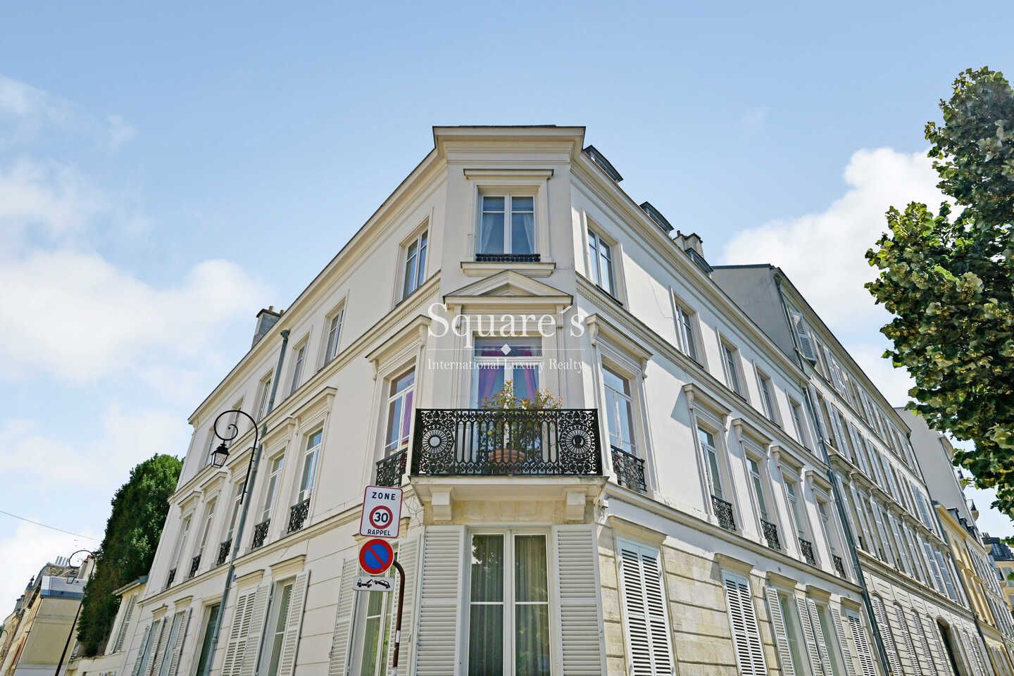 apartment 3 Rooms for sale on Versailles (78000)