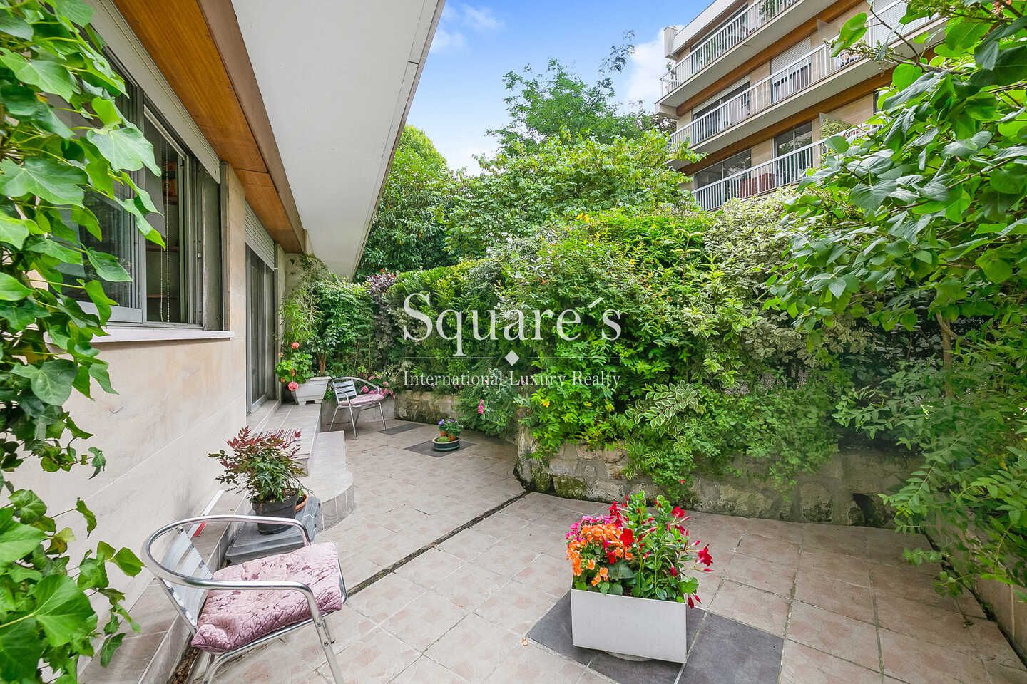 apartment 2 Rooms for sale on Neuilly-sur-Seine (92200)