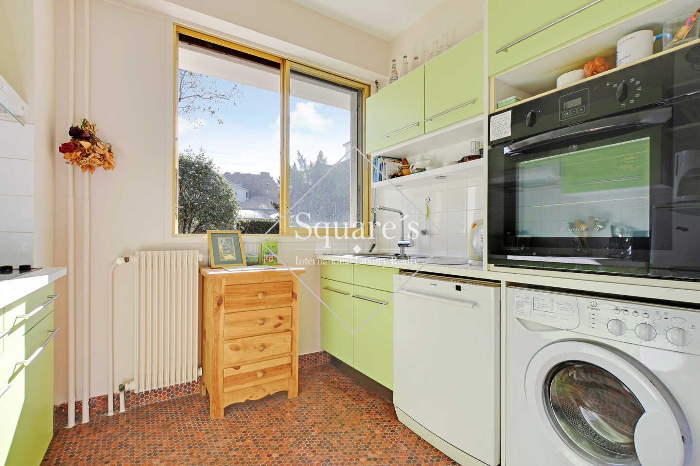 Sale Apartment Neuilly-sur-Seine 2 Rooms 48 m²