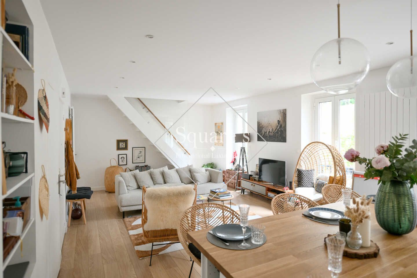 apartment 4 Rooms for sale on Levallois (92300)