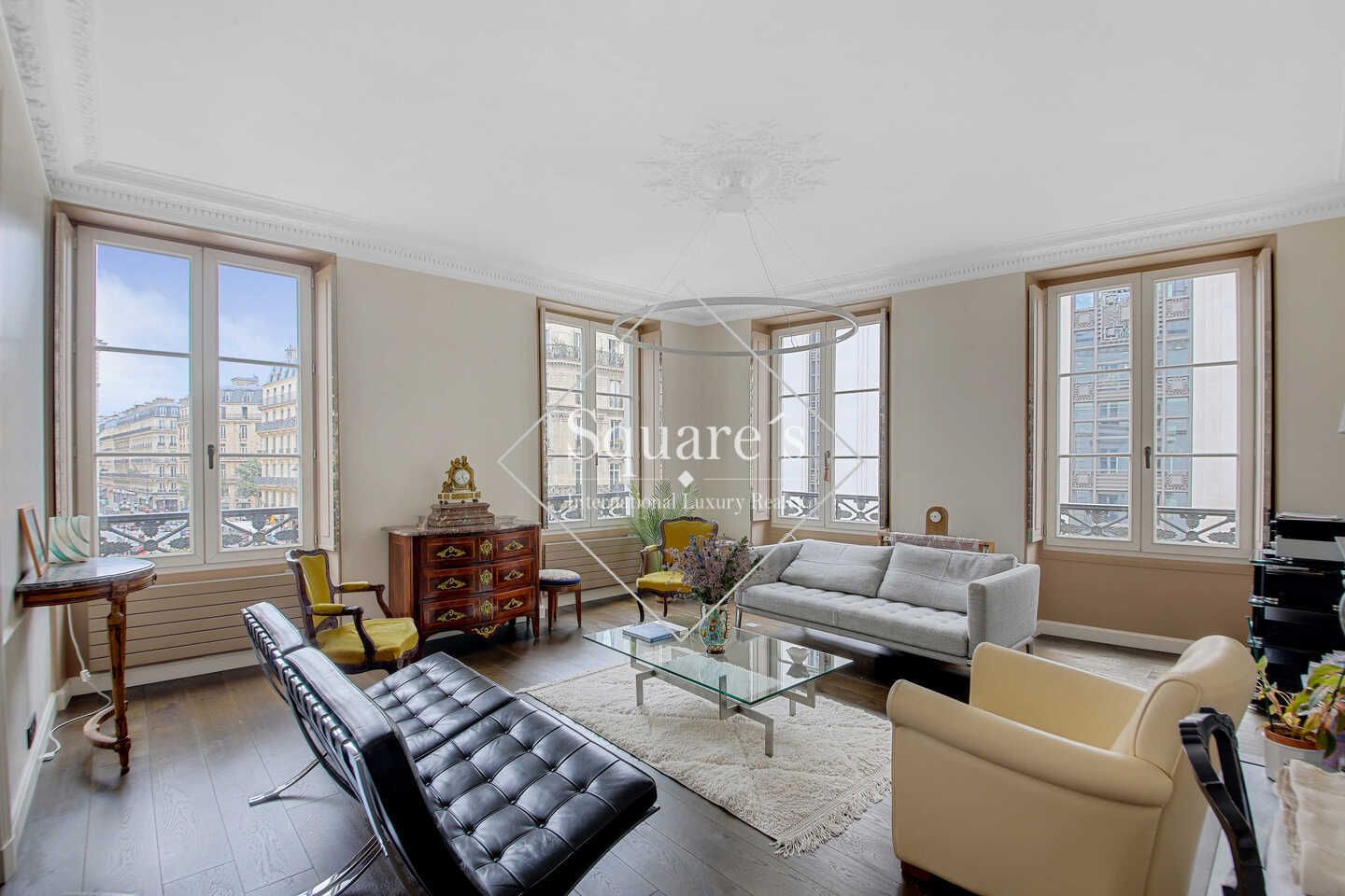 Sale Apartment Paris 9ème 4 Rooms 116 m²