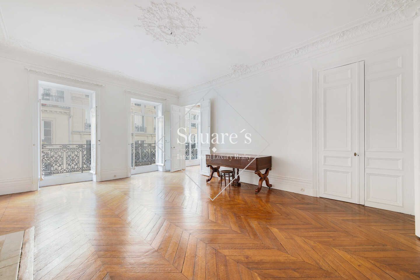 Sale Apartment Paris 9ème 4 Rooms 119 m²