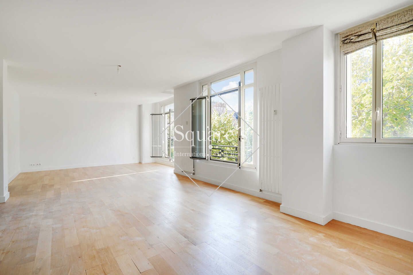 Sale Apartment Neuilly-sur-Seine 5 Rooms 166 m²