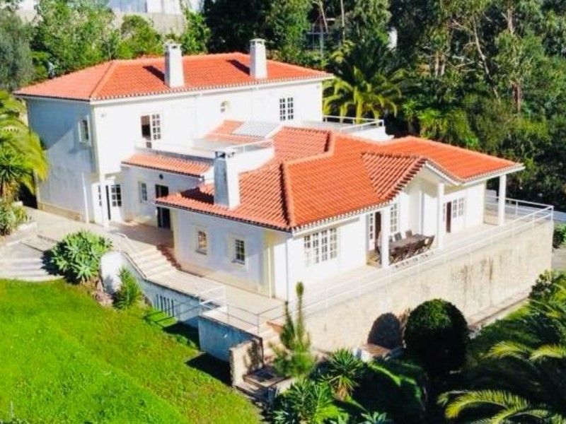 house 10 Rooms for sale on Cascais (2755)