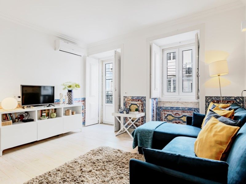 apartment 4 Rooms for sale on Lisboa (1200)