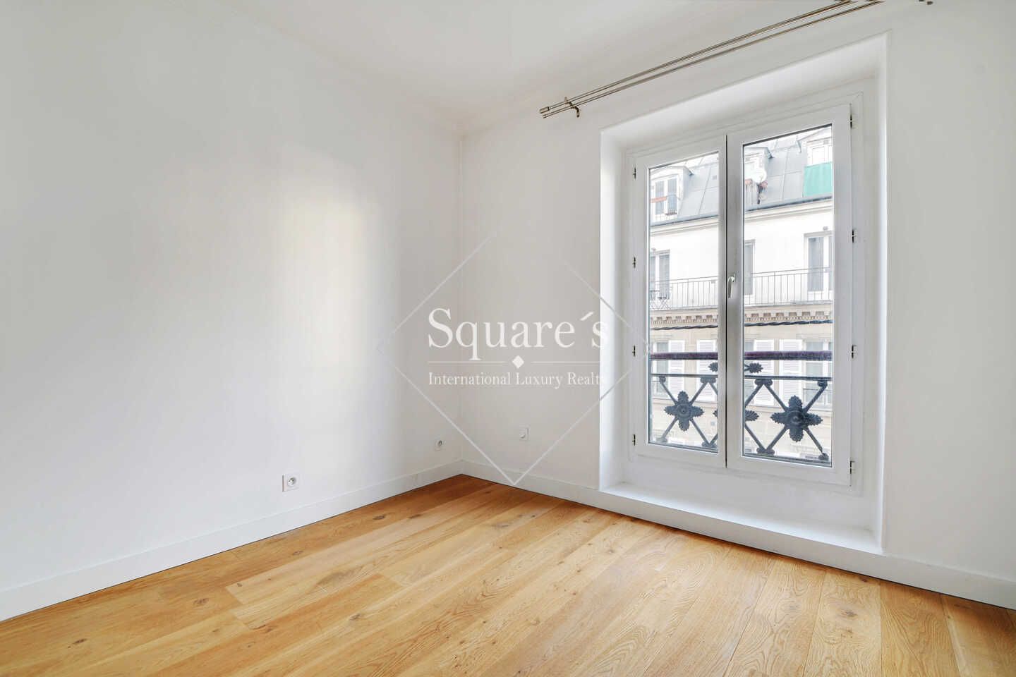 Sale Apartment Paris 9ème 3 Rooms 55 m²