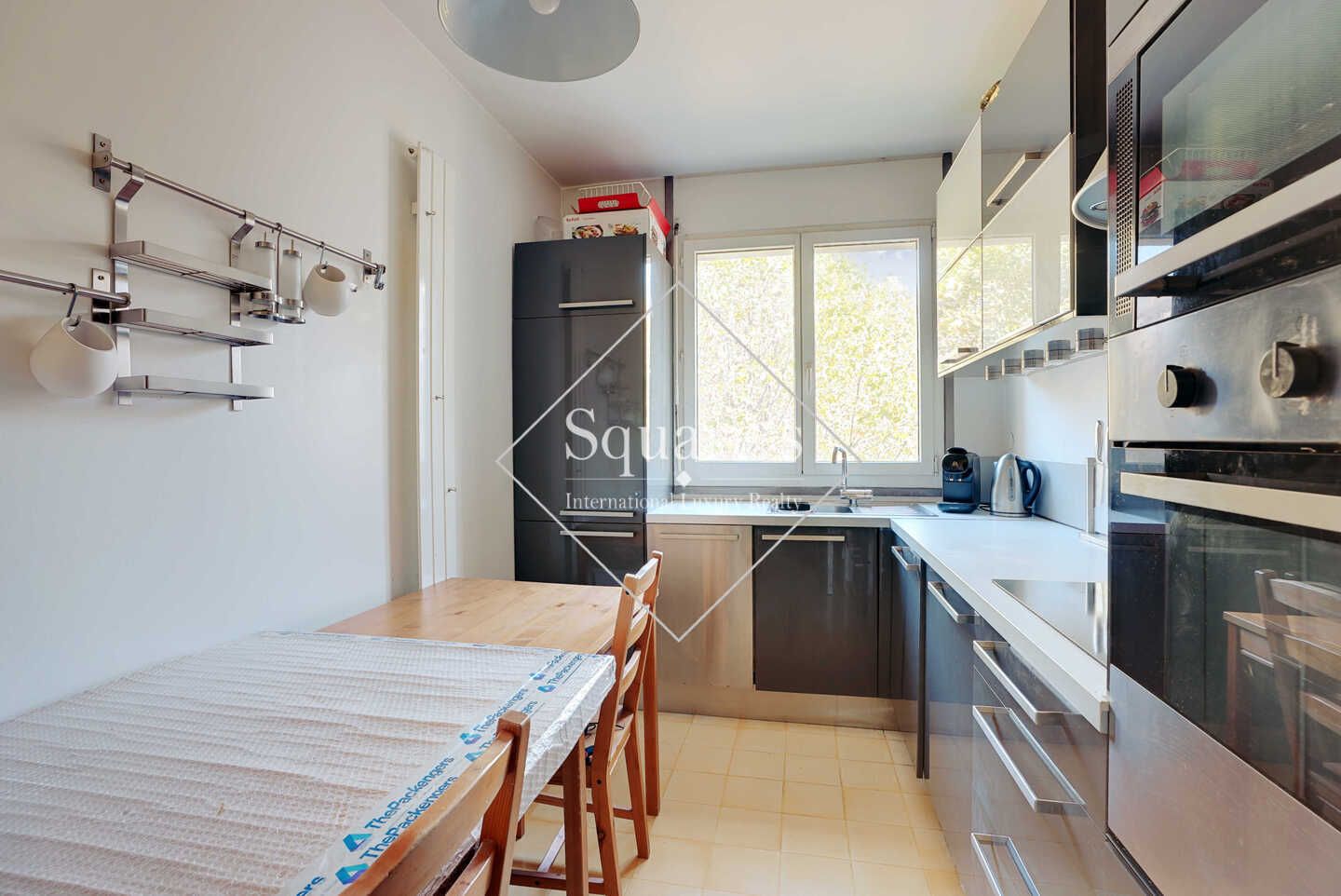 Sale Apartment Levallois 3 Rooms 81 m²