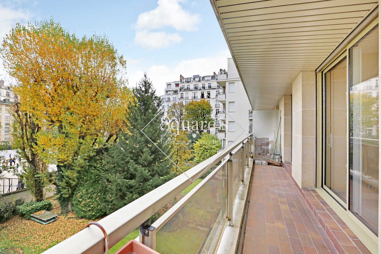 apartment 4 Rooms for sale on Neuilly-sur-Seine (92200)