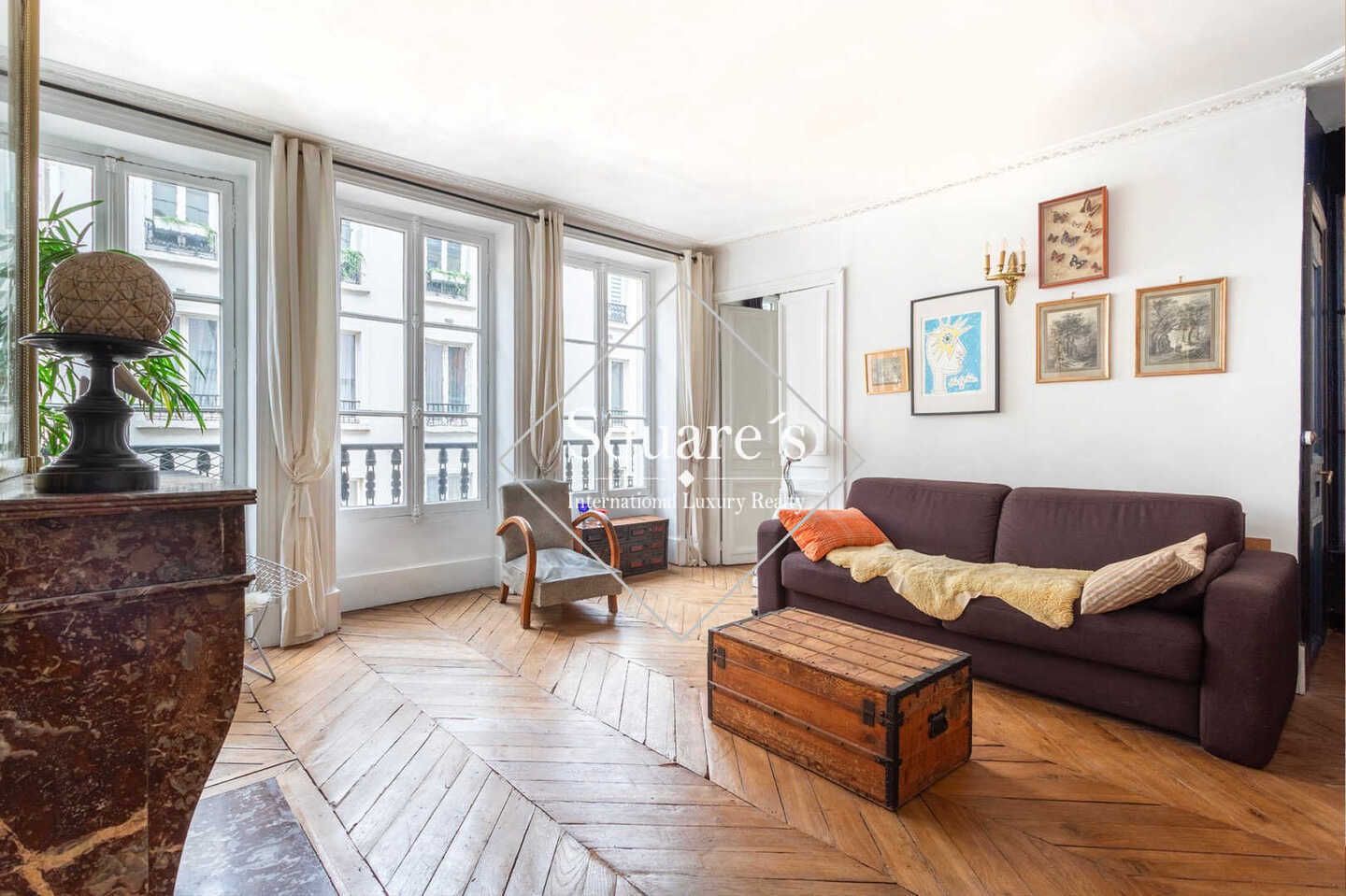 Sale Apartment Paris 9ème 5 Rooms 81 m²