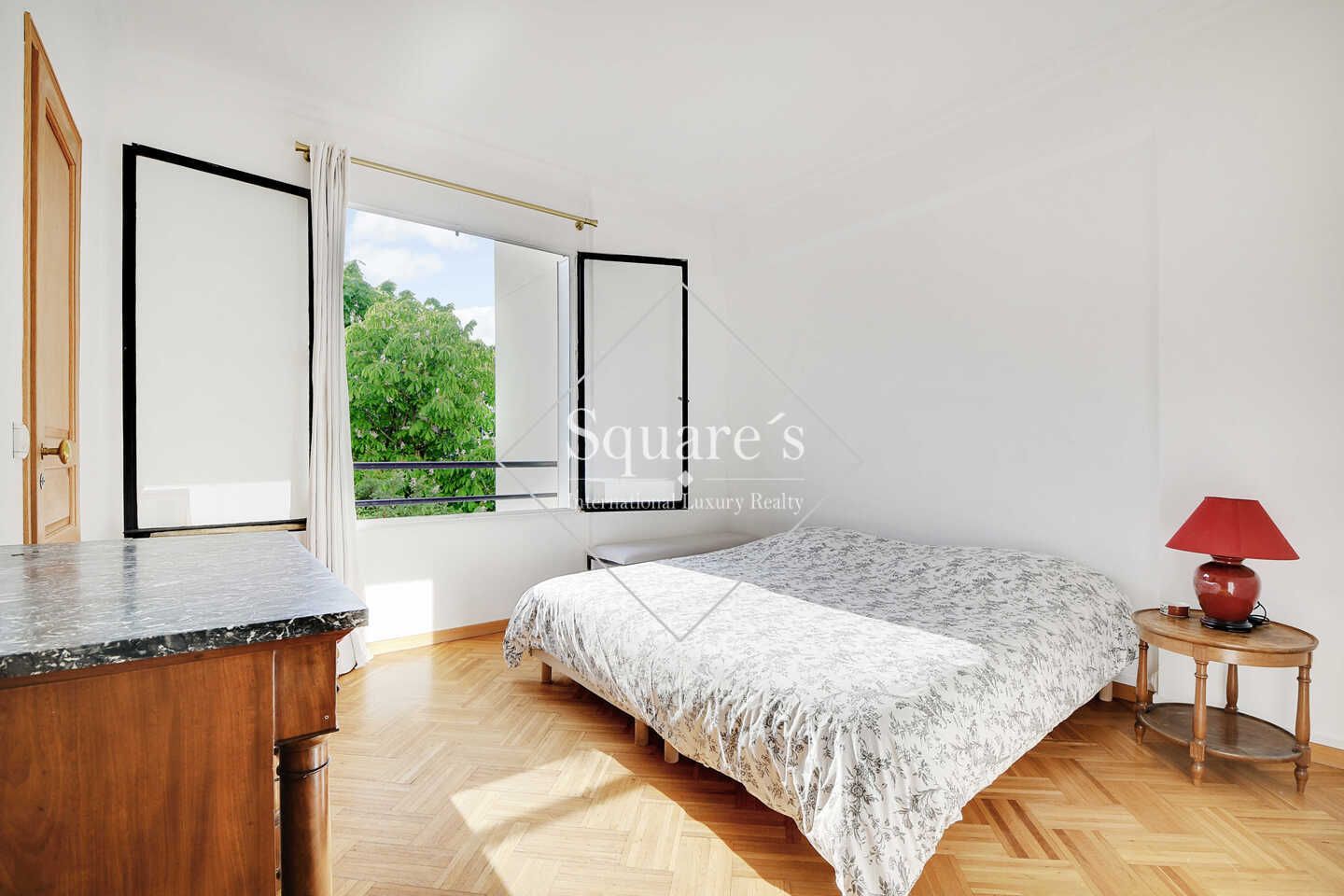 Rental Apartment Neuilly-sur-Seine 3 Rooms 80 m²