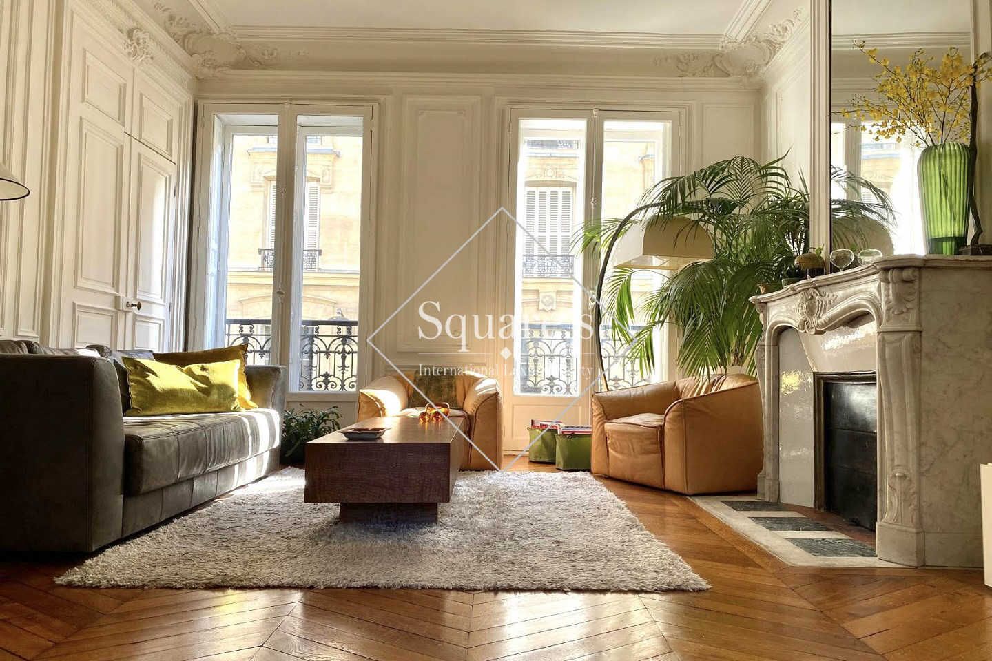 apartment 5 Rooms for sale on Paris 8ème (75008)