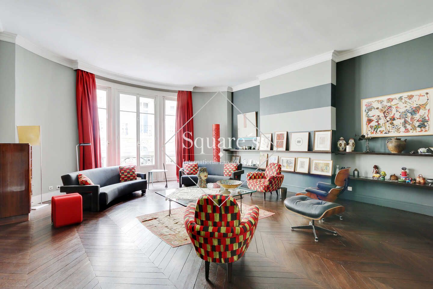 apartment 8 Rooms for sale on Paris 16ème (75016)