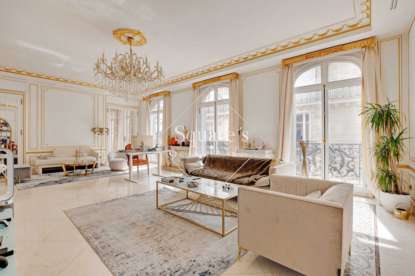 Sale Apartment Paris 8ème 6 Rooms 261 m²