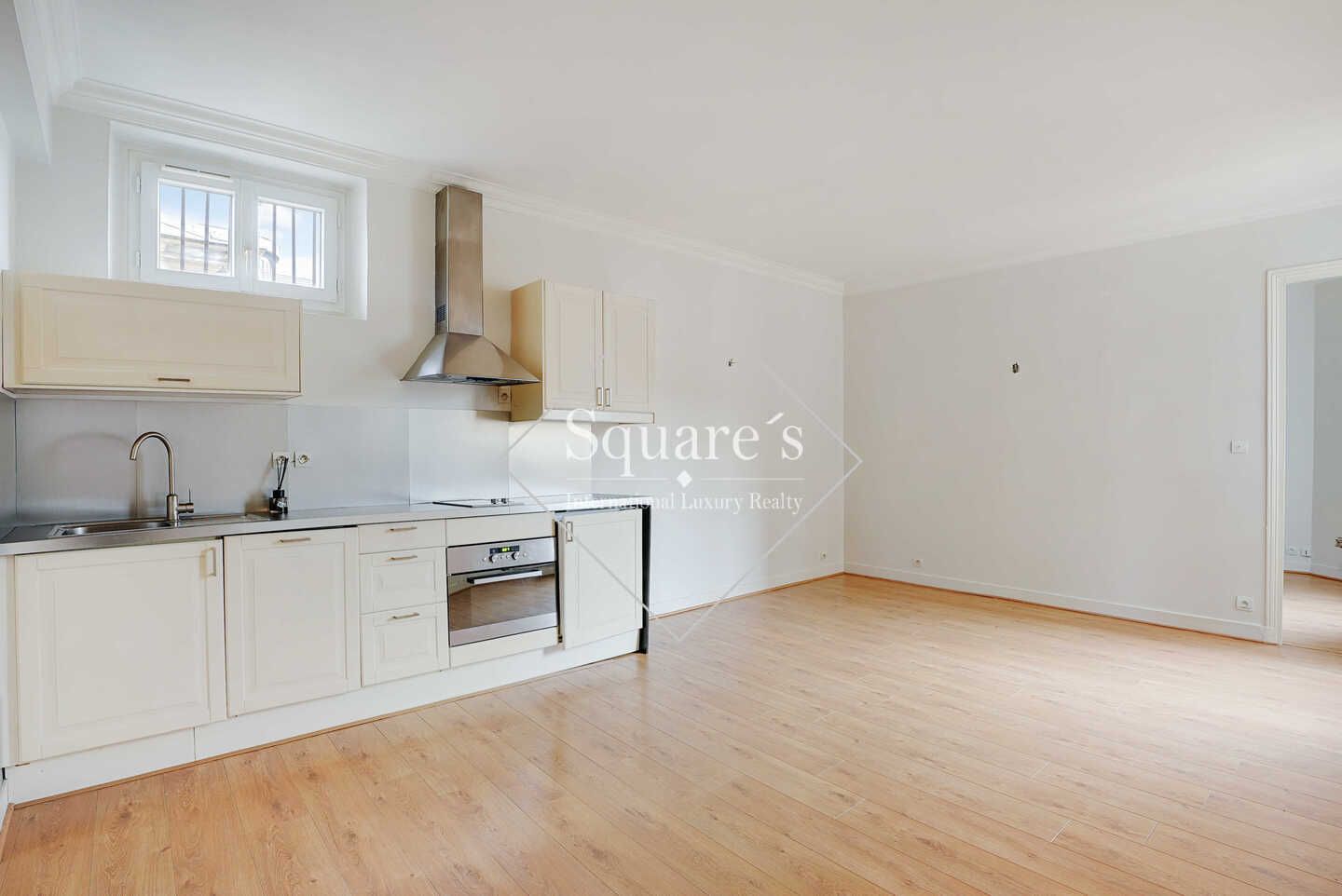 Sale Apartment Neuilly-sur-Seine 3 Rooms 45 m²