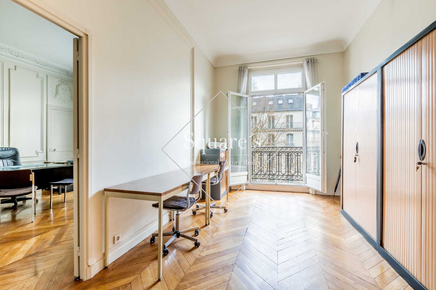 Sale Apartment Paris 17ème 7 Rooms 187 m²