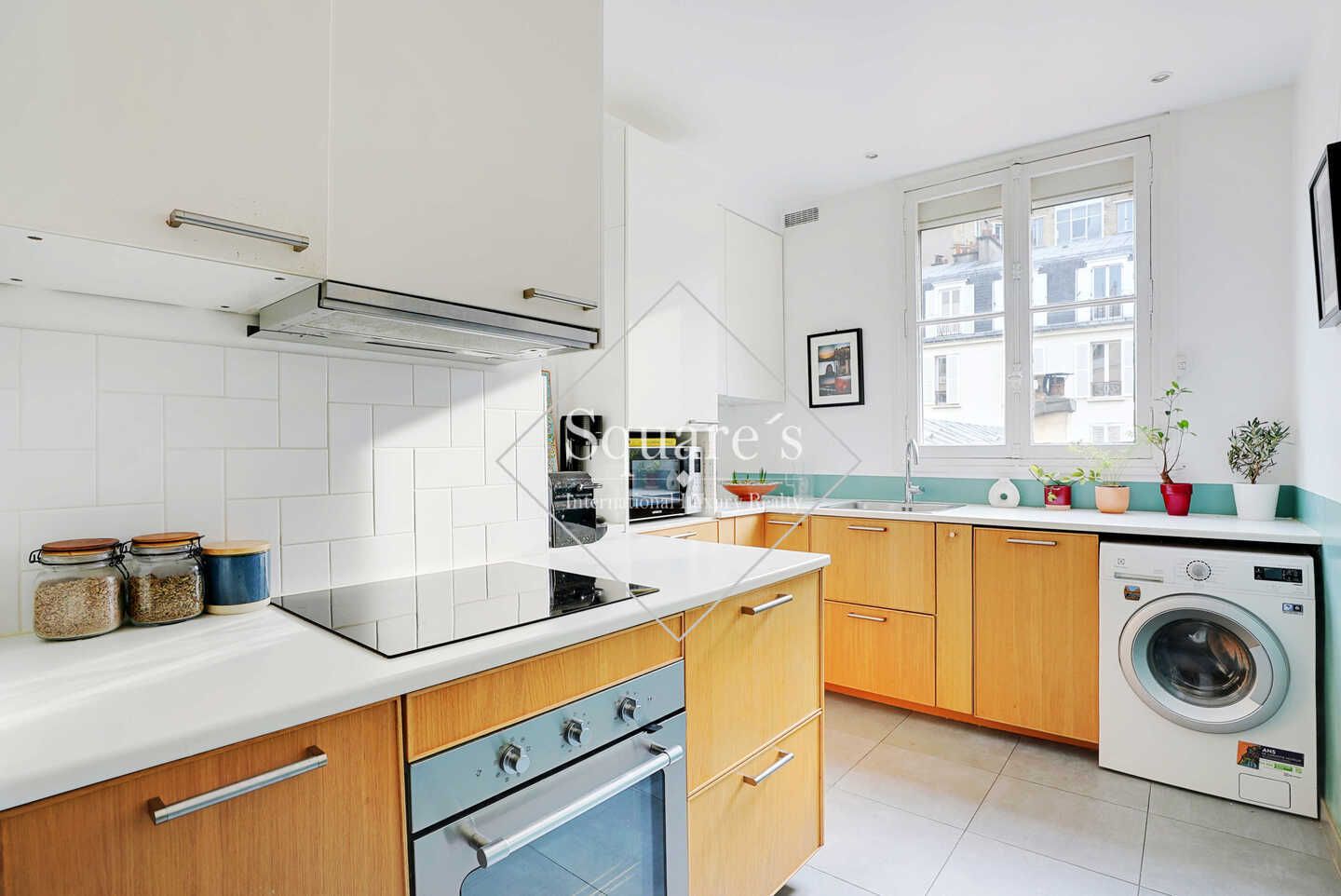 Sale Apartment Neuilly-sur-Seine 4 Rooms 68 m²