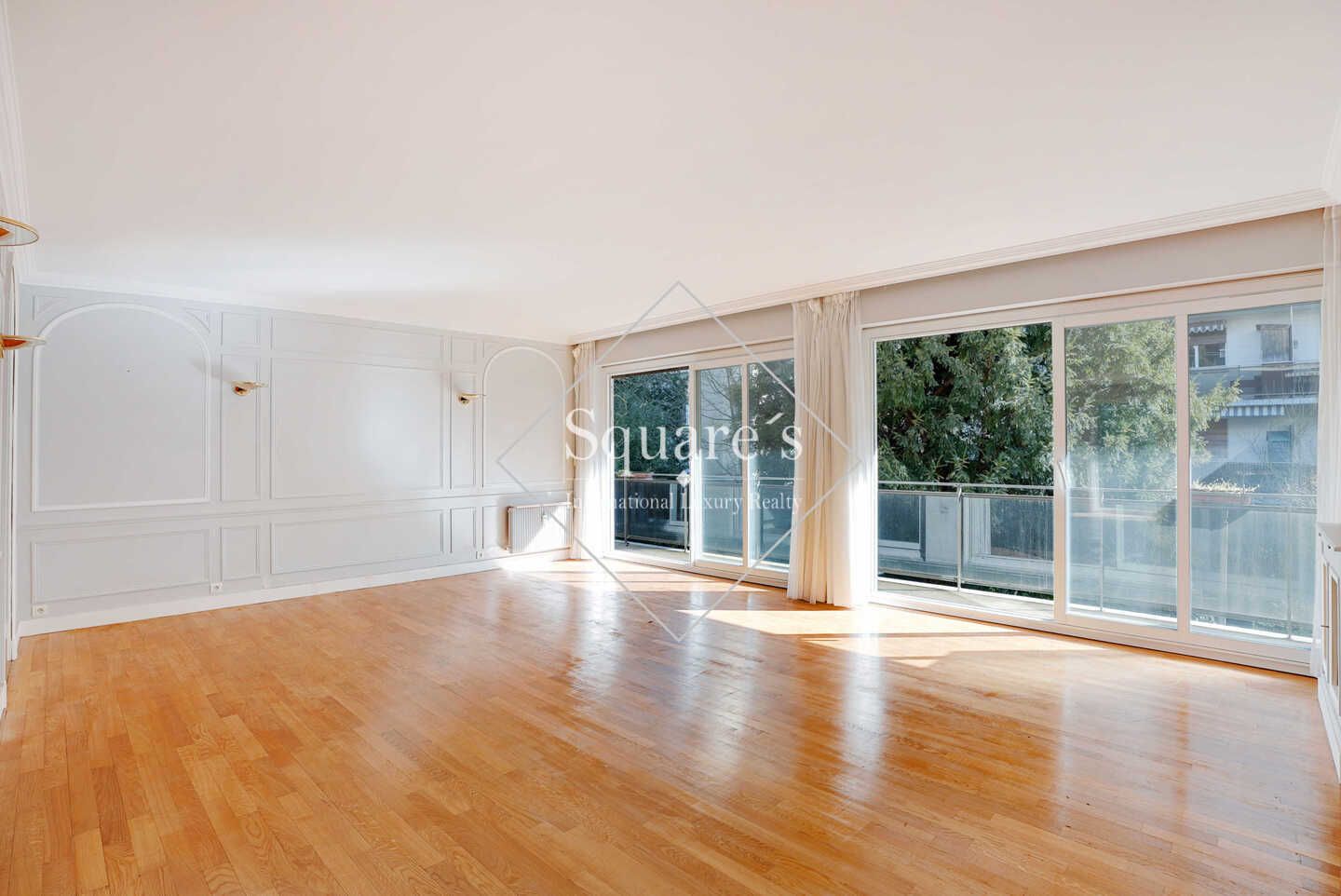 apartment 4 Rooms for sale on Neuilly-sur-Seine (92200)